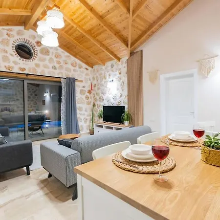 Kirlangic Evi Villa *