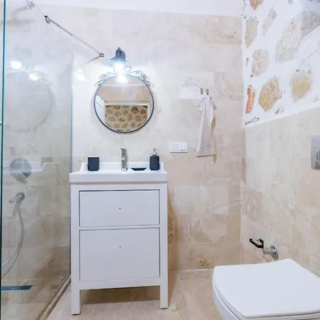 Kirlangic Evi * Kas