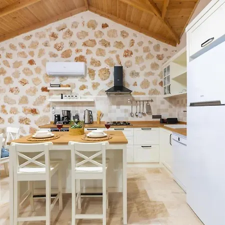 Kirlangic Evi Villa *