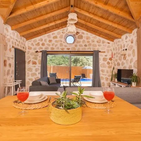 Villa Kirlangic Evi Kas